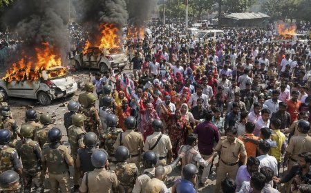 Noida Voilence : डीजीपी ने संभाली कमान- साजिश रचने वालों पर लगेगा गैंगस्टर एक्ट, उपद्रवियों को देखते ही सख्त कार्रवाई के निर्देश, सुरक्षा घेरे में नोएडा