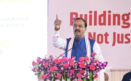 Lucknow : बाबा साहेब के आदर्शों पर चलकर विकसित भारत के संकल्प को साकार करने की दिशा मे आगे बढ़ रही सरकार - केशव प्रसाद मौर्य