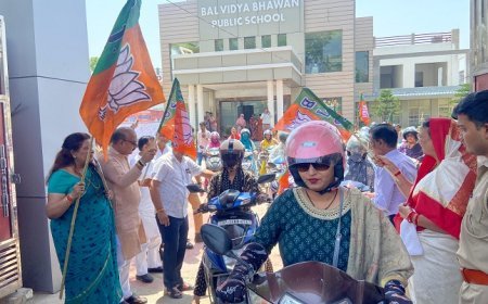 हरदोई में नारी शक्ति का दमदार प्रदर्शन: नारी शक्ति वंदन अधिनियम के समर्थन में स्कूटी-बाइक रैली, महिलाओं ने दिखाया उत्साह।