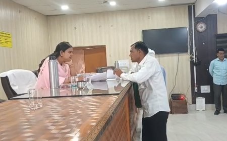 Sambhal: 4 महीने से राशन बंद: विधवा के 4 यूनिट कटे, समाधान दिवस में गुहार के बाद मिली कार्रवाई की उम्मीद। 