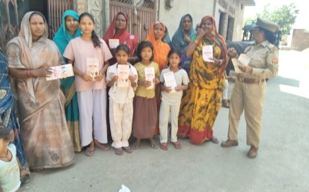 Hardoi : मिशन शक्ति के तहत महिलाओं और बेटियों को किया जागरूक, बताए सुरक्षा के गुर