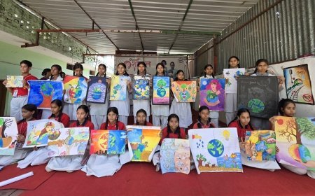 Hardoi: पृथ्वी दिवस पर श्री डाल सिंह मेमोरियल स्कूल में पौधारोपण व चित्रकला प्रतियोगिता का आयोजन।