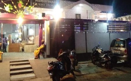 Sitapur : शादी के सीजन में पार्किंग के अभाव से लगा भीषण जाम, प्रशासन की लापरवाही पर उठे सवाल