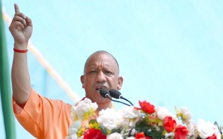 ऊर्दू पढ़ने वाले वहीं जाएं, जहां ऊर्दू में शिक्षा मिलती हो, बंगाल में बांग्ला ही बोली जाएगी- सीएम योगी