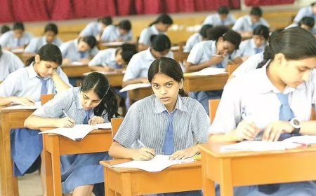 Lucknow : डिजिटल ट्रैकिंग से बदली परिषदीय शिक्षा की तस्वीर, स्टूडेंट रिपोर्ट कार्ड सिस्टम से जुड़े 67 हजार स्कूल