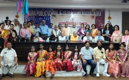 Agra: विश्व पुस्तक दिवस पर आगरा में सजा भव्य साहित्य महोत्सव, कवियों ने बांधा समां.