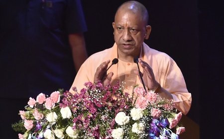 Lucknow : योगी सरकार का बड़ा अभियान, हर कार्यस्थल बनेगा महिलाओं के लिए सुरक्षित