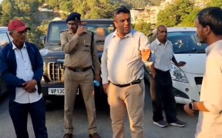 मसूरी बेकरी हिल पार्किंग पर पालिका का कब्जा, मजदूर संघ का विरोध तेज, मामला पहुंचा न्यायालय। 