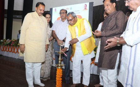 Lucknow : क्षेत्र पंचायत प्रमुखों की कार्यशाला में तय हुआ गांवों के विकास का खाका, पंचायती राज मंत्री ने दिए निर्देश