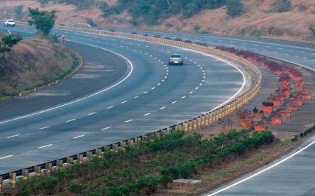 Lucknow : गंगा एक्सप्रेसवे से महाभारत, जैन और संभल सर्किट को नई रफ्तार, पश्चिम और पूर्व यूपी को जोड़ा