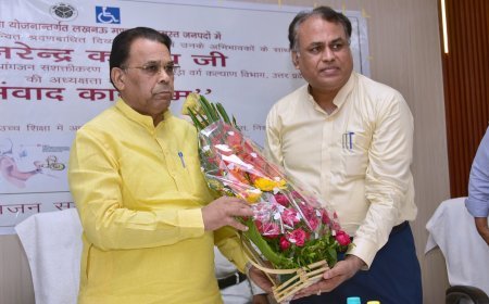 Lucknow : दिव्यांगजनों के उत्थान के लिए प्रतिबद्ध सरकार, मंत्री नरेन्द्र कश्यप ने काॅक्लियर इम्प्लांट के लाभार्थियों से किया संवाद
