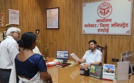 Hardoi: जनसुनवाई में डीएम अनुनय झा सख्त, 35 शिकायतों के त्वरित निस्तारण के निर्देश।