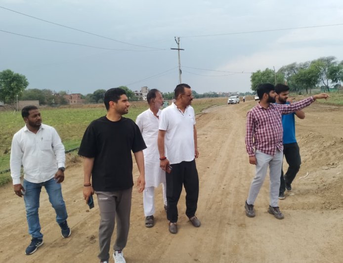 Varanasi : काशी में गंगा किनारे 60 घाटों के नाम पर आकार ले रहा ढाई लाख पौधों का विशाल वन