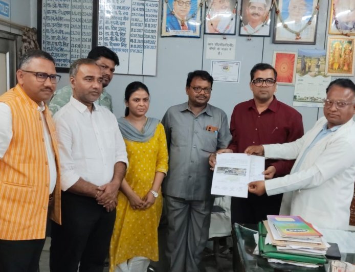 Ballia : बलिया में मेडिकल कॉलेज की स्थापना से बेहतर होंगी स्वास्थ्य सेवाएं