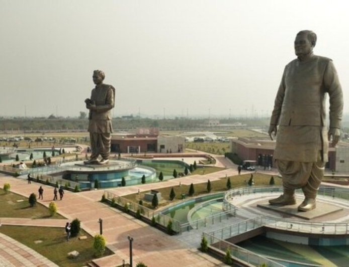 Lucknow : विश्व की आध्यात्मिक राजधानी के रूप में स्थापित होगा उत्तर प्रदेश, पर्यटन विभाग ने पेश किया विकसित यूपी@2047 का रोडमैप