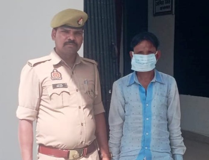 Hardoi : कछौना पुलिस ने सोशल मीडिया पर हिंदू देवी देवताओं को अपमानित करने वाले युवक को गिरफ्तार किया