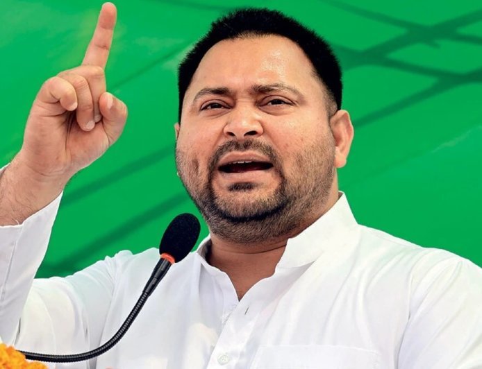 केरल की चुनावी बिसात पर तेजस्वी यादव का बड़ा दांव, वामपंथी गठबंधन के साथ मिलकर राजद लड़ेगी विधानसभा चुनाव