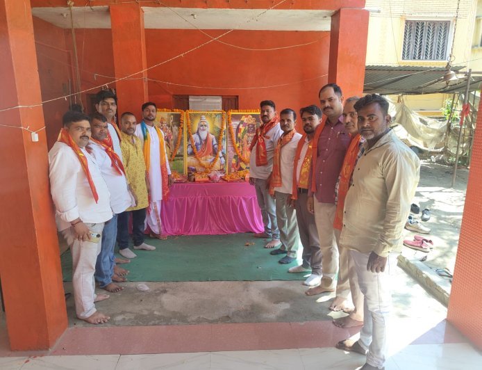 Sitapur : मिश्रिख के हनुमान मंदिर में श्रद्धा के साथ मनाई गई महर्षि कश्यप जयंती