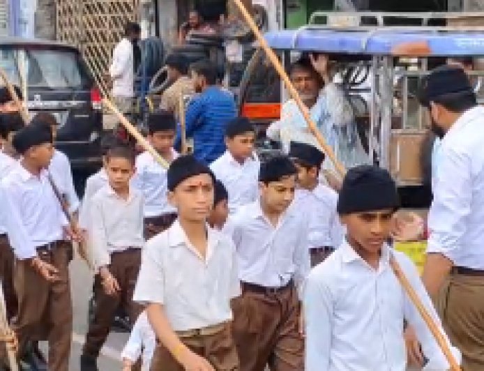 Sambhal : शताब्दी वर्ष में संघ का शक्ति प्रदर्शन, हिंदू नव वर्ष पर सम्भल में गूंजा अनुशासन का स्वर