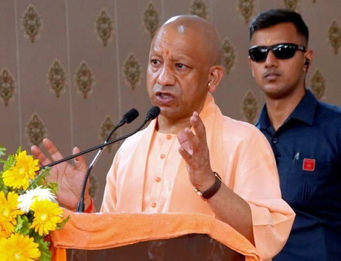 Gorakhpur: भारत की विकास यात्रा को आगे बढ़ाने के लिए हर राष्ट्रभक्त को जुड़ना चाहिए भाजपा से: सीएम योगी