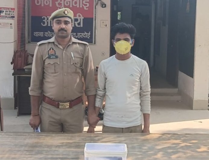 Hardoi: अवैध तमंचा व कारतूस के साथ एक अभियुक्त गिरफ्तार।