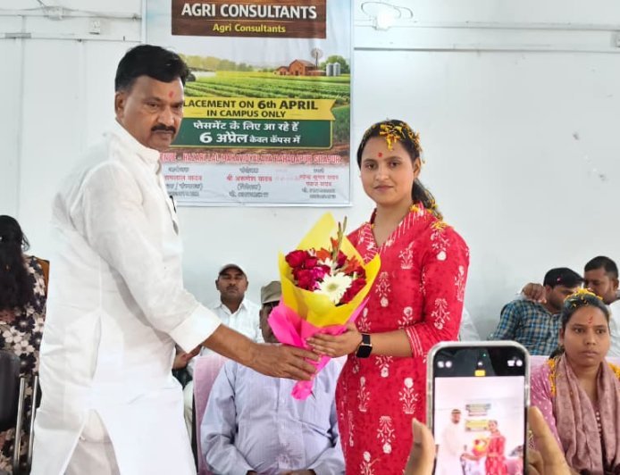 Sitapur : भाजपा की नीतियों पर सांसद राकेश राठौर का बड़ा हमला, आगामी चुनाव में बड़ी जीत का किया दावा