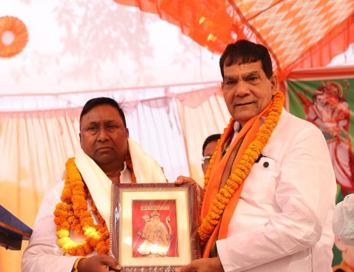 Lucknow : सामाजिक समरसता का सशक्त संदेश: मंत्री ए.के. शर्मा ने निषाद राज जयंती में किया प्रतिभाग