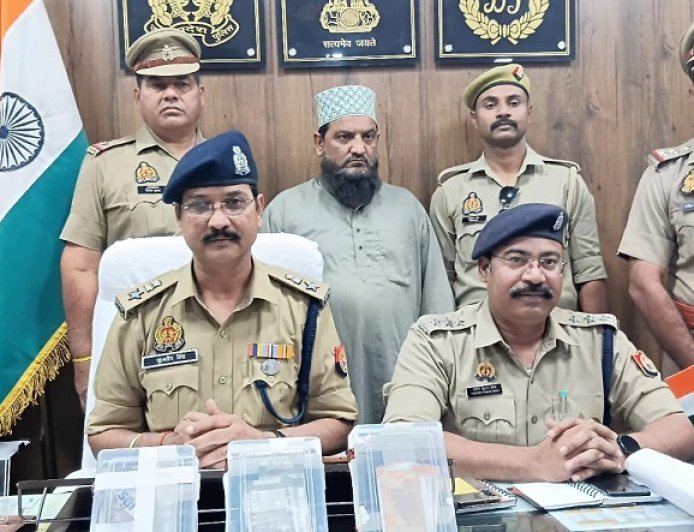 सम्भल में नकली नोटों का जाल बेनकाब: ATS और पुलिस की संयुक्त कार्रवाई में सप्लायर गिरफ्तार।