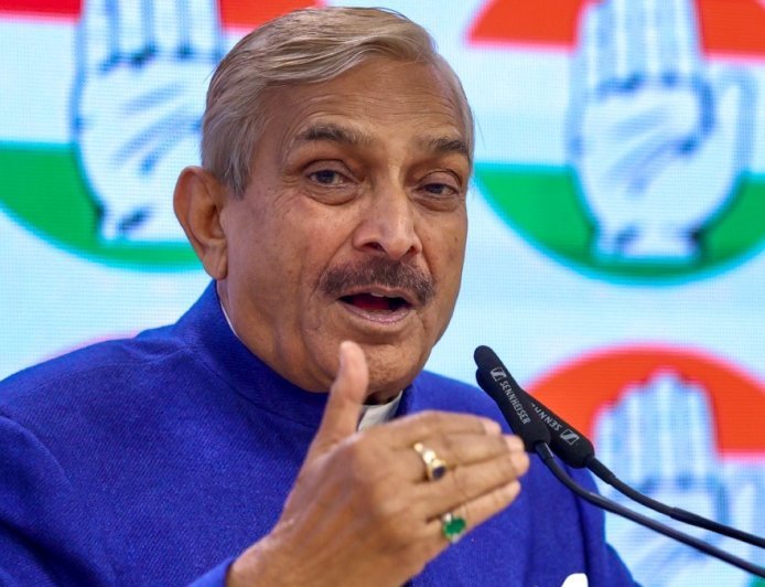 उत्तर प्रदेश मतदाता सूची विवाद: कांग्रेस सांसद प्रमोद तिवारी ने निर्वाचन आयोग की निष्पक्षता पर उठाए गंभीर सवाल।