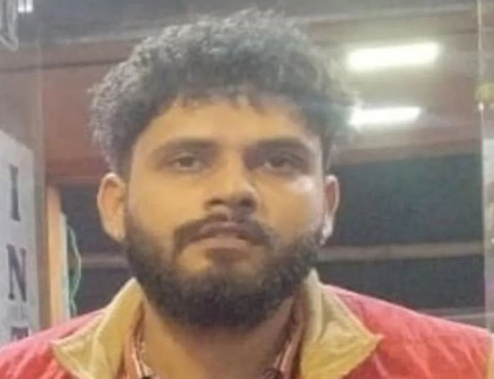 समंदर पार से चल रहा रंगदारी का काला साम्राज्य ध्वस्त: इंटरपोल और थाई पुलिस की मदद से दबोचा गया साहिल चौहान, भारत पहुंचते ही सलाखों के पीछे।