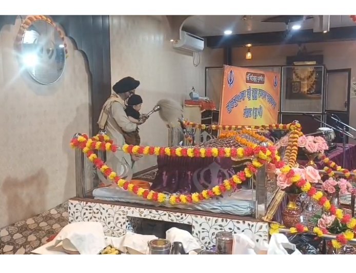 सम्भल में बैसाखी की गूंज: खालसा सृजना दिवस पर संगतों में उमड़ा आस्था का सैलाब।