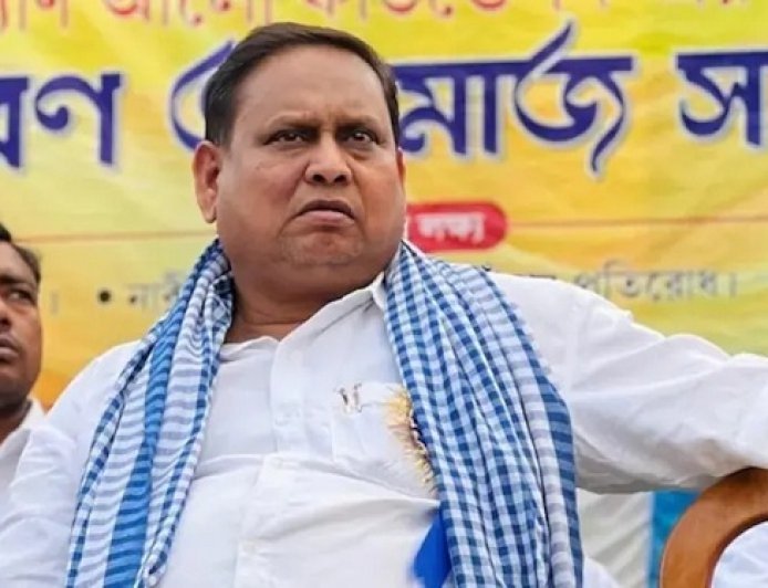 बंगाल विधानसभा चुनाव 2026 से पहले नया मोड़: बाबरी मस्जिद के मुद्दे पर ध्रुवीकरण की राजनीति तेज, सत्ता पक्ष और विपक्ष आमने-सामने।