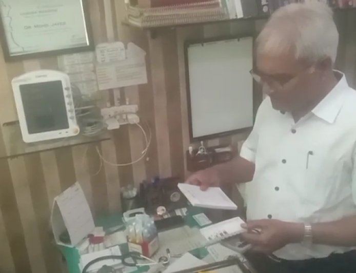 Sambhal : फर्जी इलाज का खेल बेनकाब: दो क्लिनिक पर छापा, एक सील-दूसरे को कड़ी चेतावनी