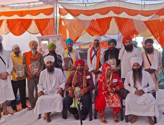 Bajpur : गजरौला में बैसाखी पर सामूहिक विवाह का आयोजन, 16 जोड़े बंधे परिणय सूत्र में