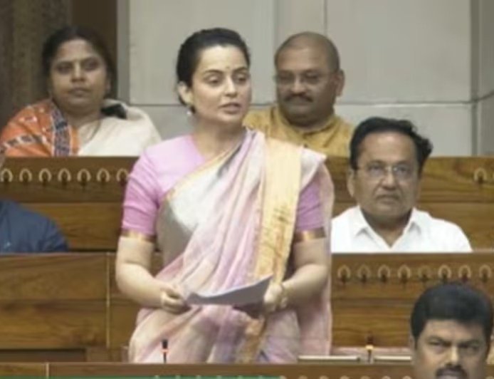 कंगना रनौत ने पीएम मोदी को बताया 'नारीवाद का ध्वजवाहक', विपक्ष की आपत्तियों पर तीखा पलटवार।