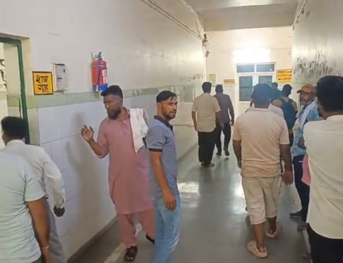 Bajpur : तेज रफ्तार कार की टक्कर से स्कूटी सवार की मौत, चालक वाहन छोड़कर फरार