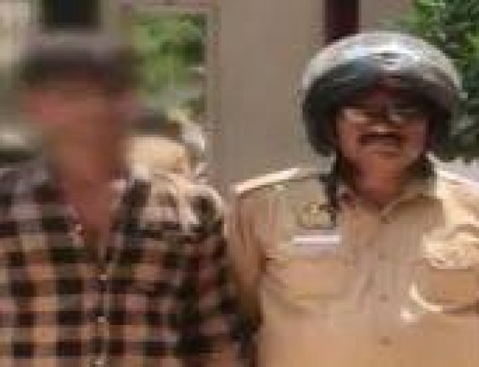 Santkabirnagar : पुलिस ने 1 किलो 400 ग्राम गांजे के साथ एक तस्कर को किया गिरफ्तार