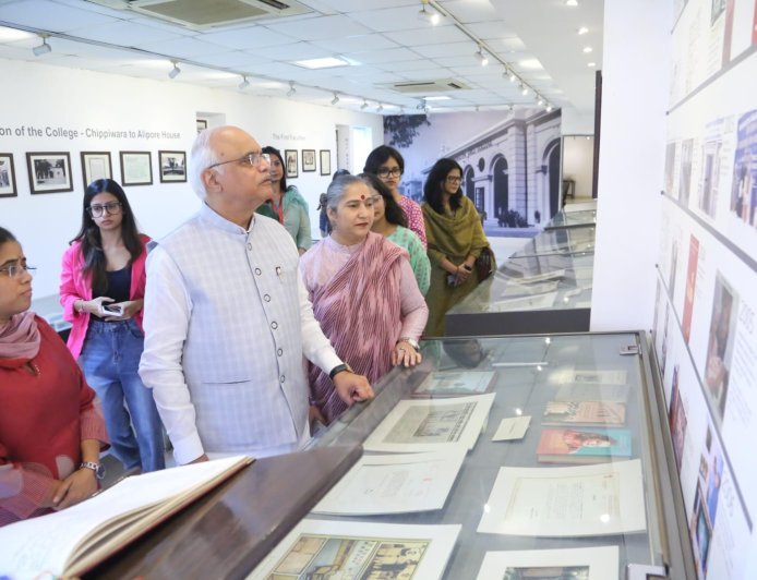 Delhi : इंद्रप्रस्थ महिला महाविद्यालय, दिल्ली विश्वविद्यालय में भारतीय वर्ल्ड अफेयर्स परिषद के सहयोग से ‘अंतरराष्ट्रीय युवा कॉन्क्लेव-2026’ का आयोजन