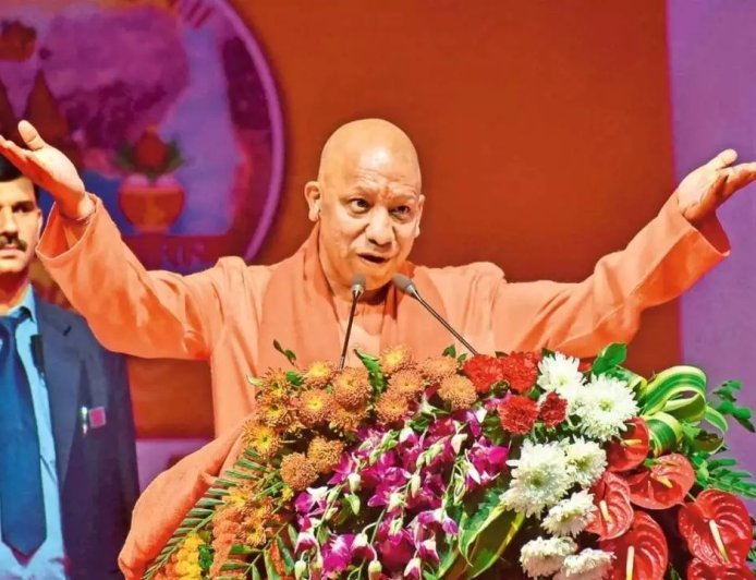 Lucknow : योगी सरकार गन्ना समितियों में व्यवसाय के लिए महिलाओं को देगी निशुल्क स्थान