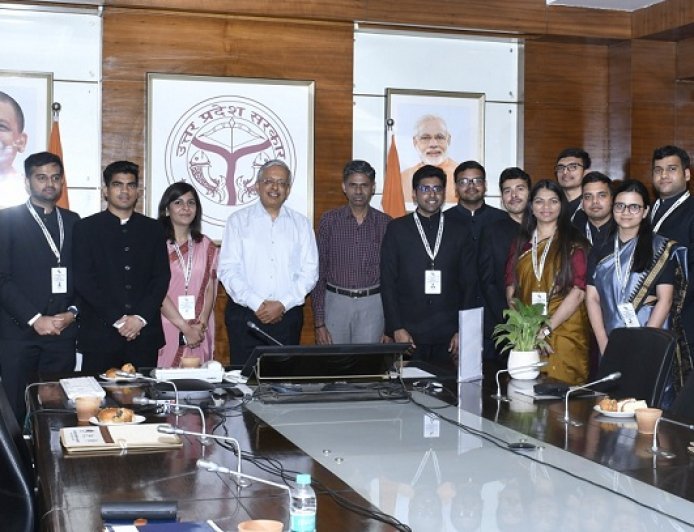 Lucknow: मुख्य सचिव एस.पी. गोयल ने प्रशिक्षु IAS अधिकारियों को दिया सुशासन का मंत्र। 