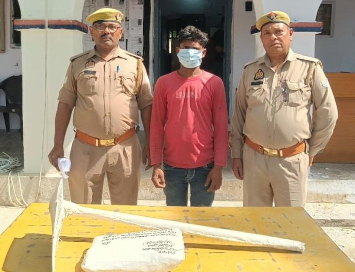 Hapur : युवक की हत्या का पुलिस ने किया खुलासा, शराब पार्टी के दौरान फावड़े से वार कर ली थी जान