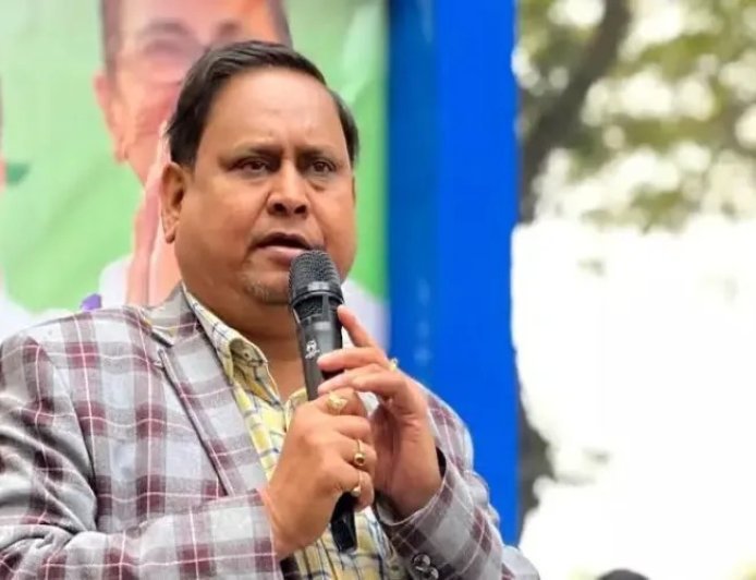 संविधान संशोधन विधेयक के खारिज होने पर हुमायूं कबीर का प्रहार; बोले- 'बहुमत के अहंकार में मनमानी कर रही सरकार।