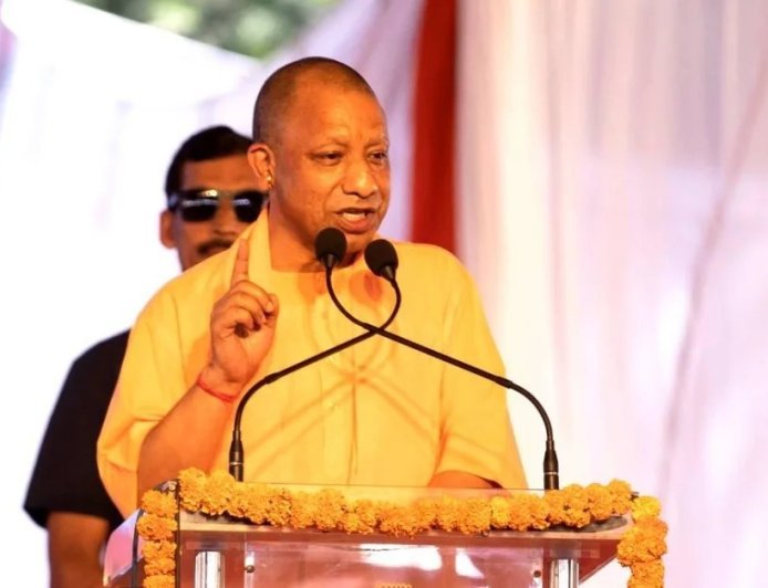 Lucknow : मिशन कर्मयोगी ‘साधना सप्ताह’ में उत्तर प्रदेश को देश में मिला दूसरा स्थान, सीएम योगी ने अधिकारियों और कर्मचारियों को दी बधाई