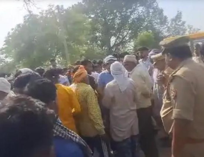 Gonda : चुनावी रंजिश में जिला पंचायत सदस्य प्रतिनिधि भूपेंद्र सिंह को मारी गोली, लखनऊ रेफर