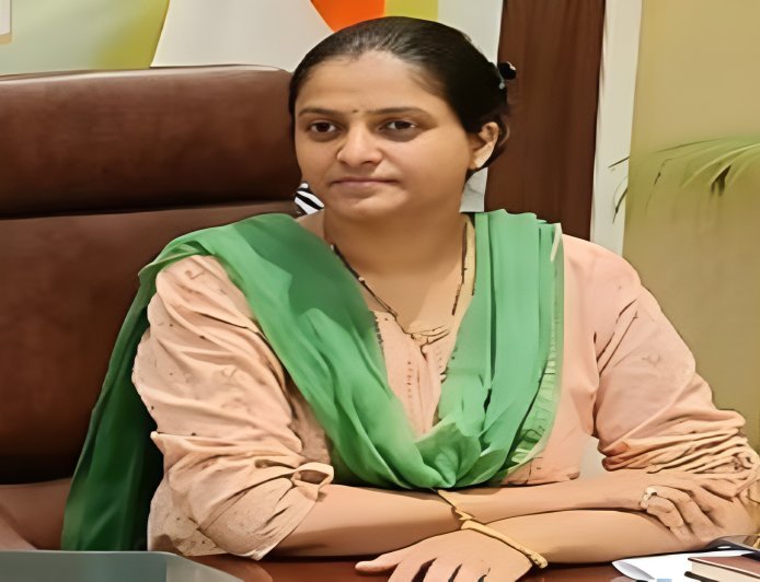 फतेहपुर में 'सुशासन' का नया सवेरा, डीएम निधि गुप्ता वत्स के विजन से विकास को मिलेंगे नए पंख