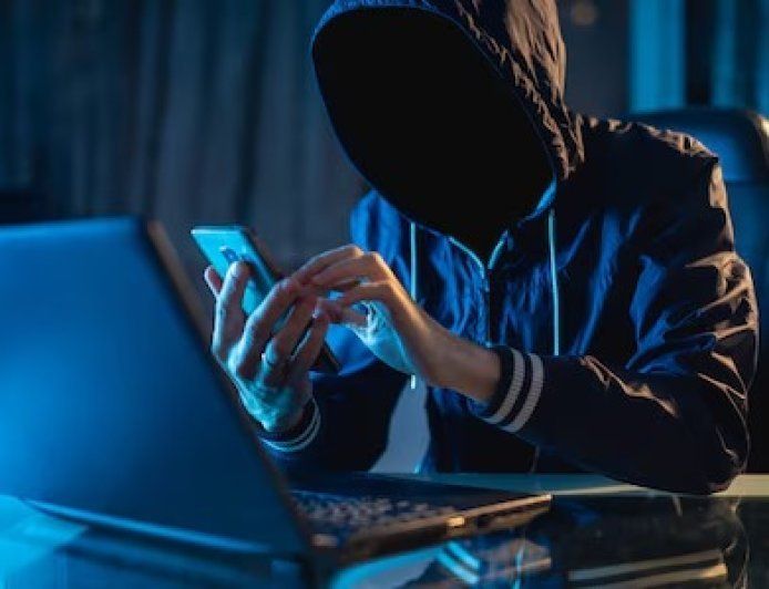 सावधान! फोन की एक घंटी खाली कर सकती है आपका बैंक खाता, जानिए सुरक्षित रहने के उपाय।