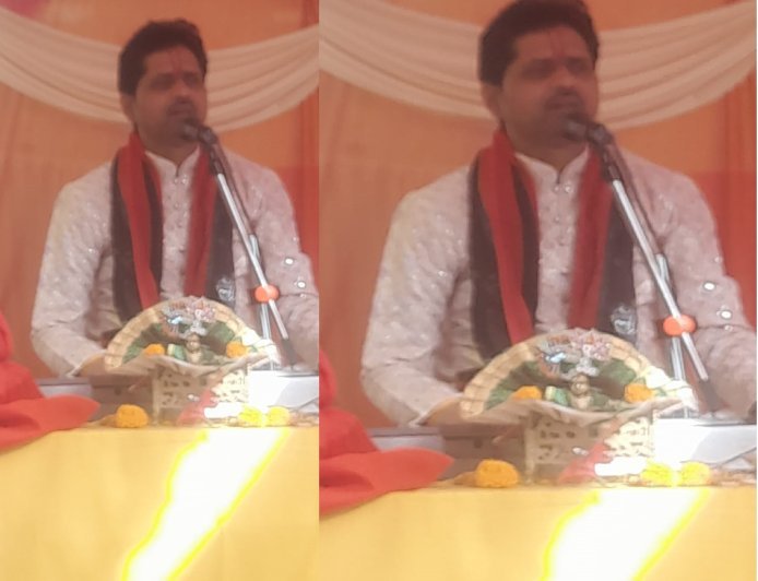 Sitapur : दुदियापुर में रामकथा का आयोजन, भक्ति के सागर में डूबे श्रद्धालु