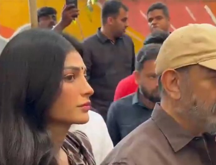 तमिलनाडु विधानसभा चुनाव 2026: लोकतंत्र के महापर्व में शामिल हुए अभिनेता कमल हासन और बेटी श्रुति हासन।