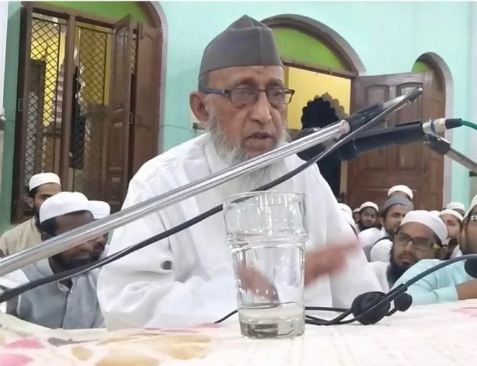 Deoband : दारुल उलूम वक्फ के वरिष्ठ उस्ताद मौलाना कमर उस्मानी का निधन, मजार-ए-कासमी में किए गए सुपुर्द-ए-खाक