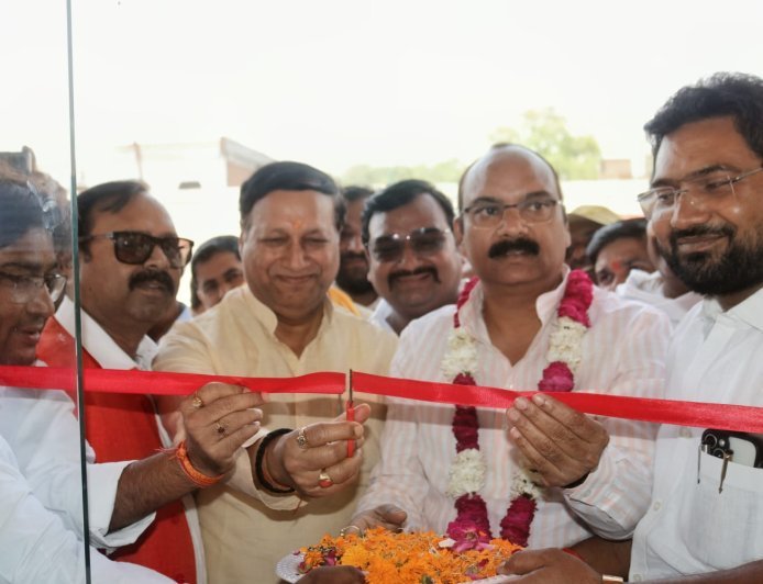 Hardoi : संडीला में हाइवे हॉस्पिटल एंड ऑर्थो केयर सेंटर का उद्घाटन, अब क्षेत्र में मिलेंगी बेहतर स्वास्थ्य सुविधाएं